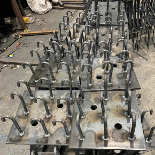 图纸中如何确定衡水预埋件的位置？